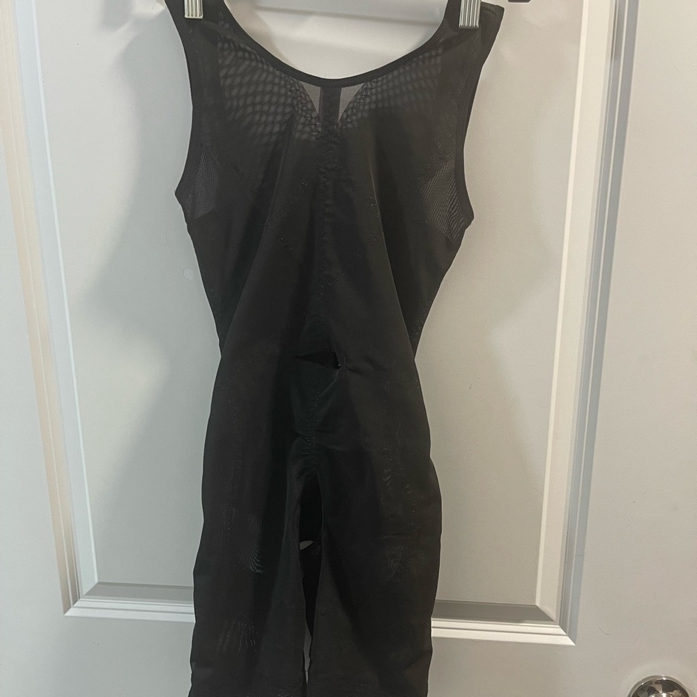 Tracy Shape Wear Size Small Black New With Tags